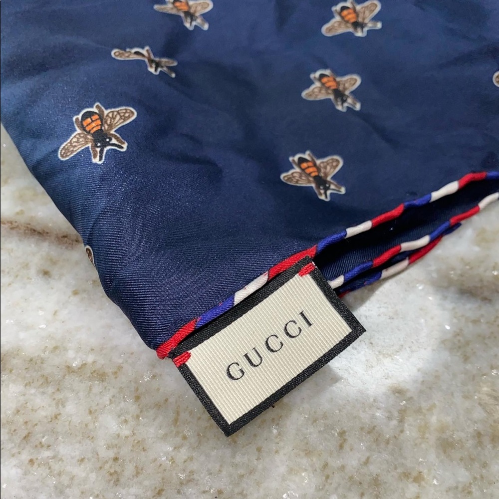 AUTHENTIC Gucci Men’s Pocket Square